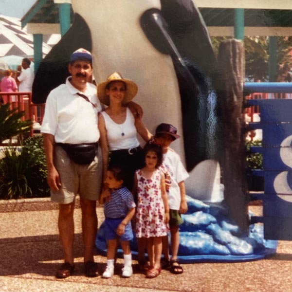 Modern Dijla Jewelry old family portrait